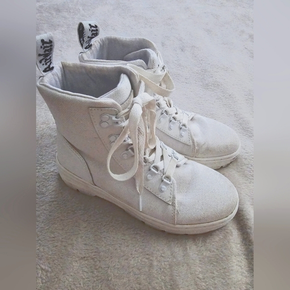 Dr. Martens White Canvas Combs - Picture 2 of 12